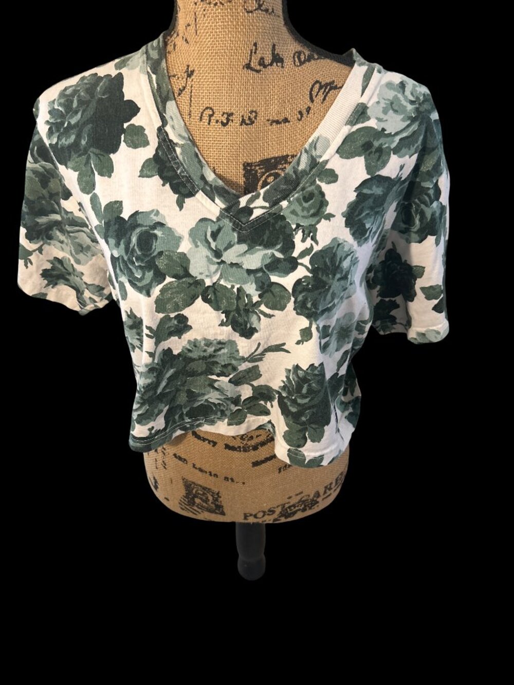 Y2K VTG 90s Bongo by Gene Montesano Floral V-Neck Cropped T-Shirt Womens Small
